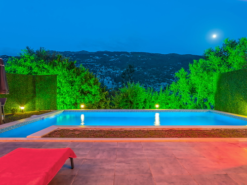  gece  -  Kasım
  | Kalkan İslamlar'da Jakuzili, Muhafazakar Villa: Doğayla İç İçe Tatil